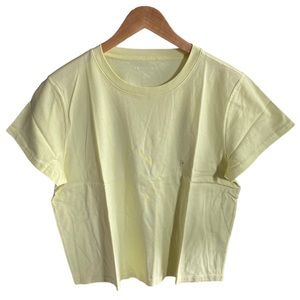 Women’s American Eagle Size Large Light Yellow Top Tee - NWT
